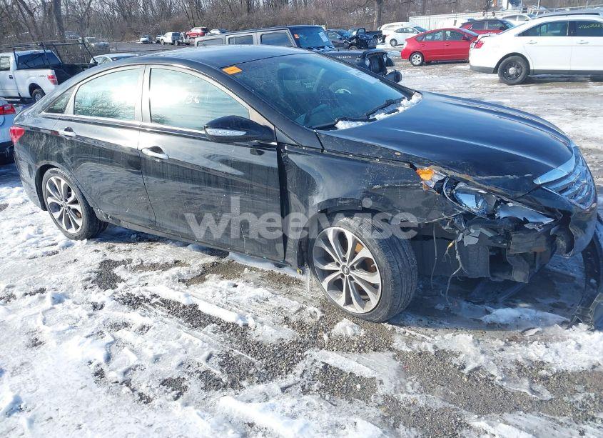 Photo 6 of 2014 Hyundai Sonata SE (VIN 5NPEC4AC7EH841630)