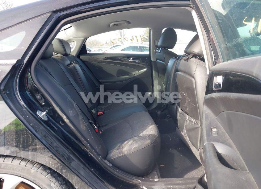 Photo 8 of 2014 Hyundai Sonata SE (VIN 5NPEC4AC7EH841630)