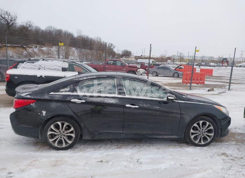 Photo 13 of 2014 Hyundai Sonata SE (VIN 5NPEC4AC7EH884039)