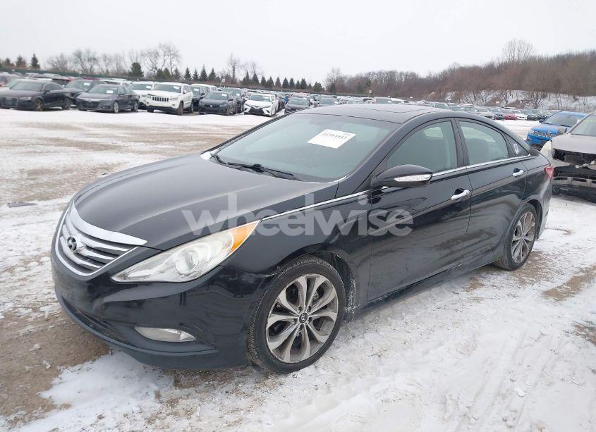 Photo 2 of 2014 Hyundai Sonata SE (VIN 5NPEC4AC7EH884039)