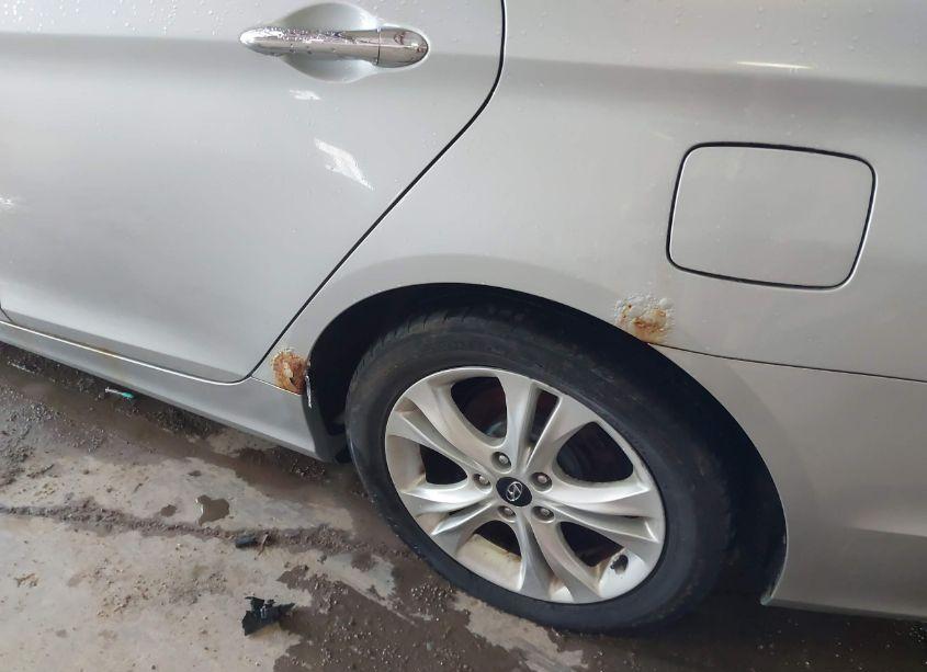 Photo 6 of 2011 Hyundai Sonata LIMITED (VIN 5NPEC4AC8BH000945)