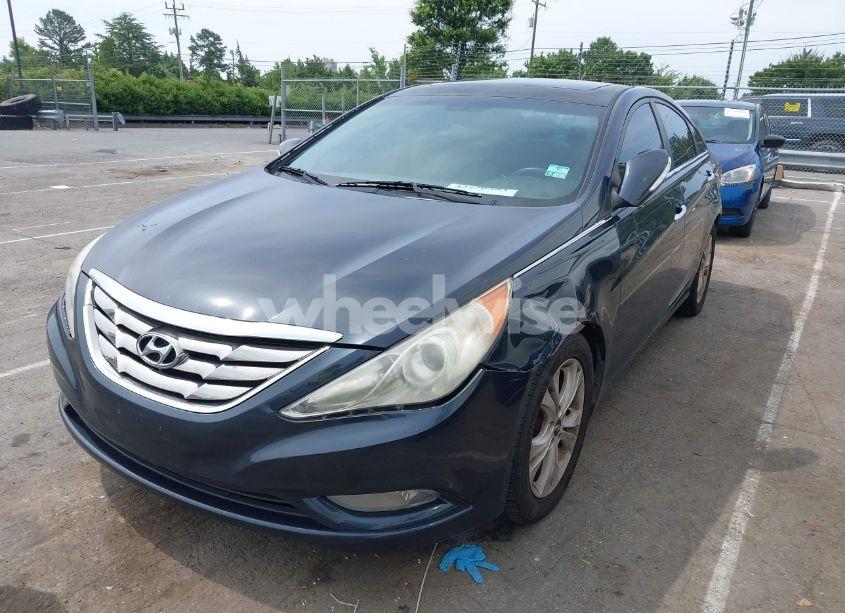 Photo 2 of 2011 Hyundai Sonata LIMITED (VIN 5NPEC4AC8BH001402)