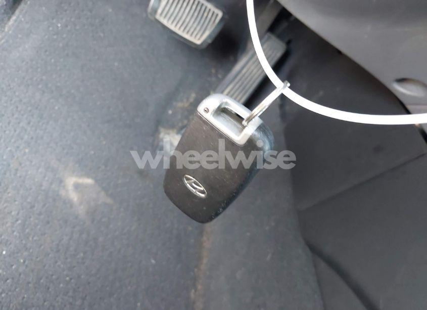 Photo 11 of 2011 Hyundai Sonata LIMITED (VIN 5NPEC4AC8BH023108)