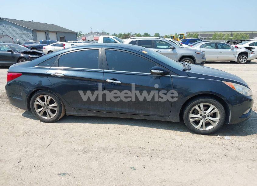 Photo 13 of 2011 Hyundai Sonata LIMITED (VIN 5NPEC4AC8BH023108)