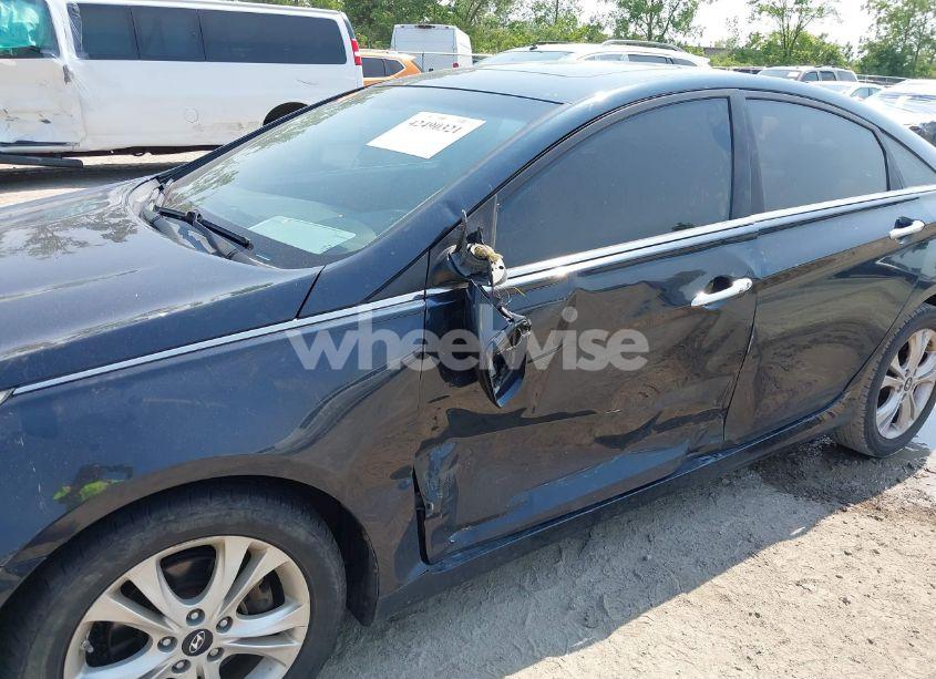 Photo 6 of 2011 Hyundai Sonata LIMITED (VIN 5NPEC4AC8BH023108)