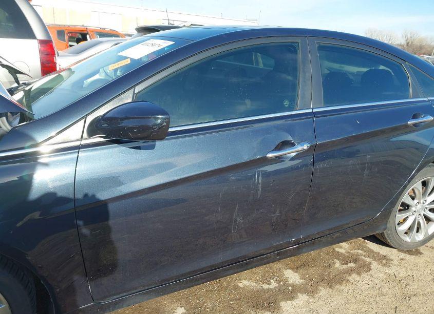 Photo 6 of 2011 Hyundai Sonata SE (VIN 5NPEC4AC8BH054052)