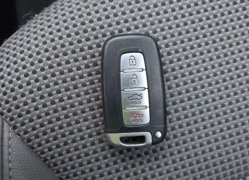 Photo 11 of 2011 Hyundai Sonata SE (VIN 5NPEC4AC8BH063026)