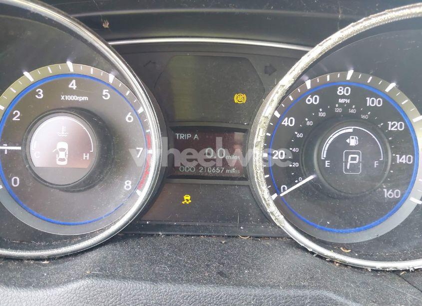 Photo 7 of 2011 Hyundai Sonata SE (VIN 5NPEC4AC8BH068243)