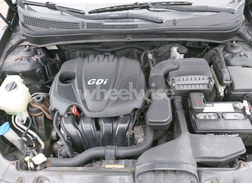 Photo 10 of 2011 Hyundai Sonata SE (VIN 5NPEC4AC8BH082255)