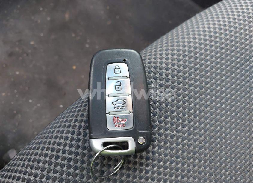 Photo 11 of 2011 Hyundai Sonata SE (VIN 5NPEC4AC8BH082255)