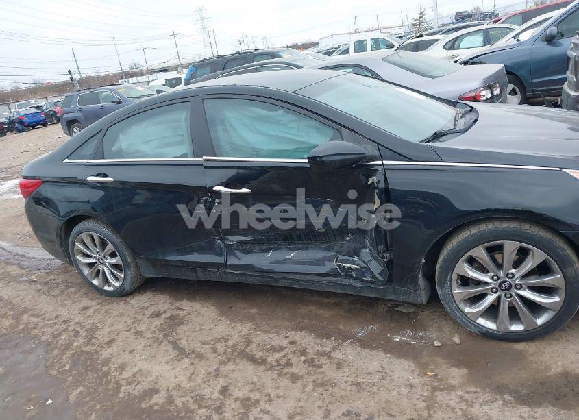 Photo 13 of 2011 Hyundai Sonata SE (VIN 5NPEC4AC8BH082255)