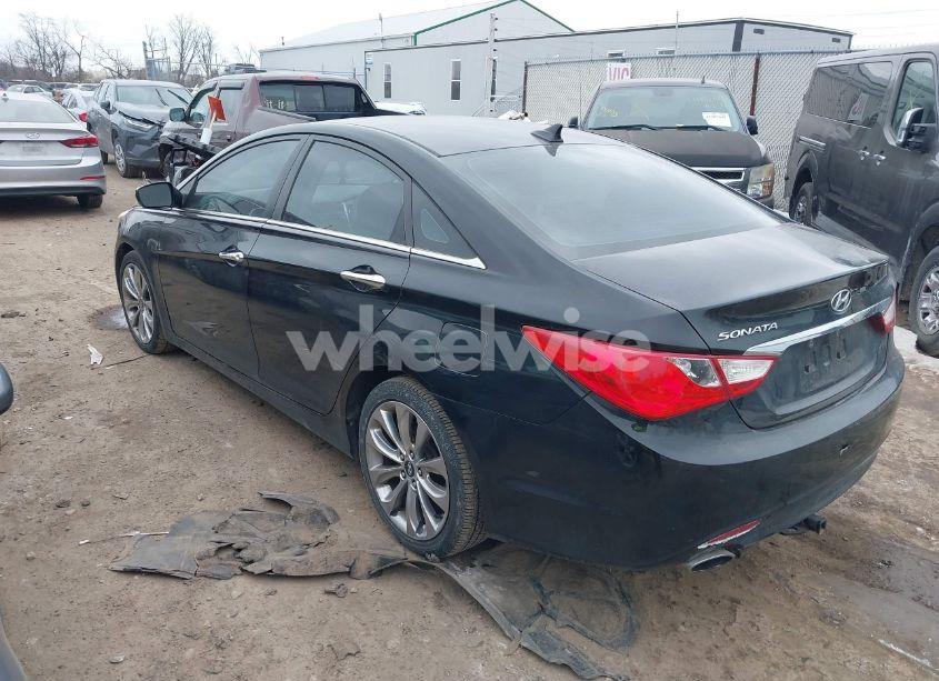 Photo 3 of 2011 Hyundai Sonata SE (VIN 5NPEC4AC8BH082255)