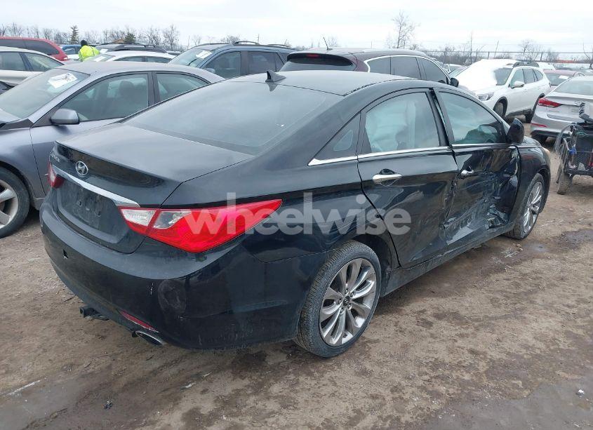 Photo 4 of 2011 Hyundai Sonata SE (VIN 5NPEC4AC8BH082255)