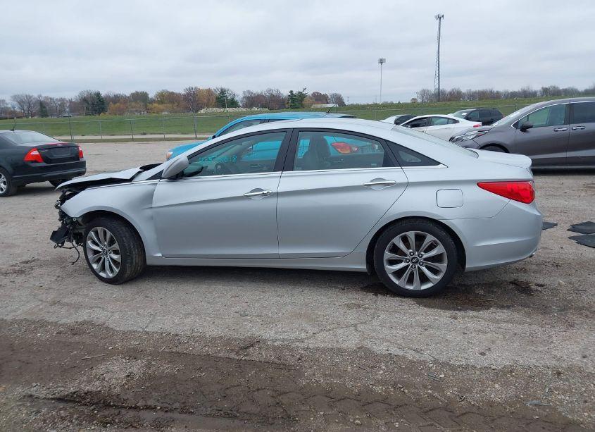 Photo 15 of 2011 Hyundai Sonata SE (VIN 5NPEC4AC8BH101029)