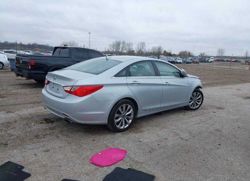 Photo 4 of 2011 Hyundai Sonata SE (VIN 5NPEC4AC8BH101029)