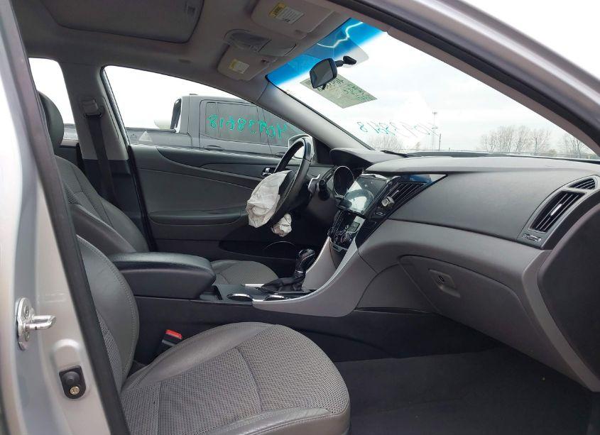 Photo 5 of 2011 Hyundai Sonata SE (VIN 5NPEC4AC8BH101029)