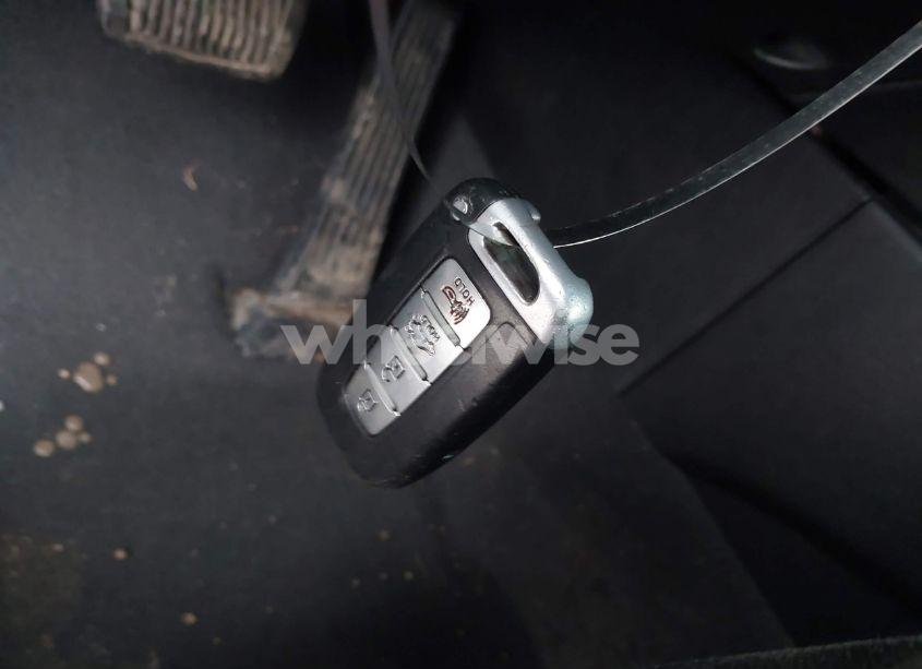 Photo 11 of 2011 Hyundai Sonata LIMITED (VIN 5NPEC4AC8BH104898)