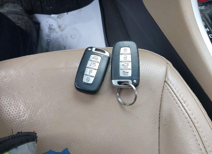 Photo 11 of 2011 Hyundai Sonata LIMITED (VIN 5NPEC4AC8BH138386)