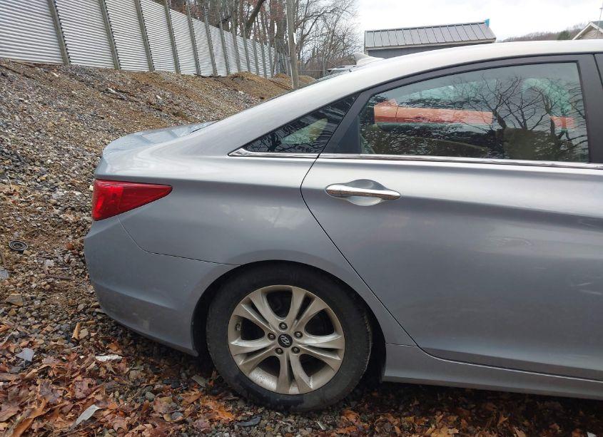 Photo 16 of 2011 Hyundai Sonata LIMITED (VIN 5NPEC4AC8BH138386)