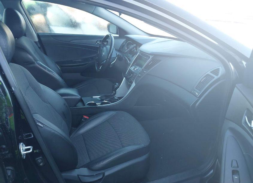 Photo 5 of 2011 Hyundai Sonata SE (VIN 5NPEC4AC8BH142860)