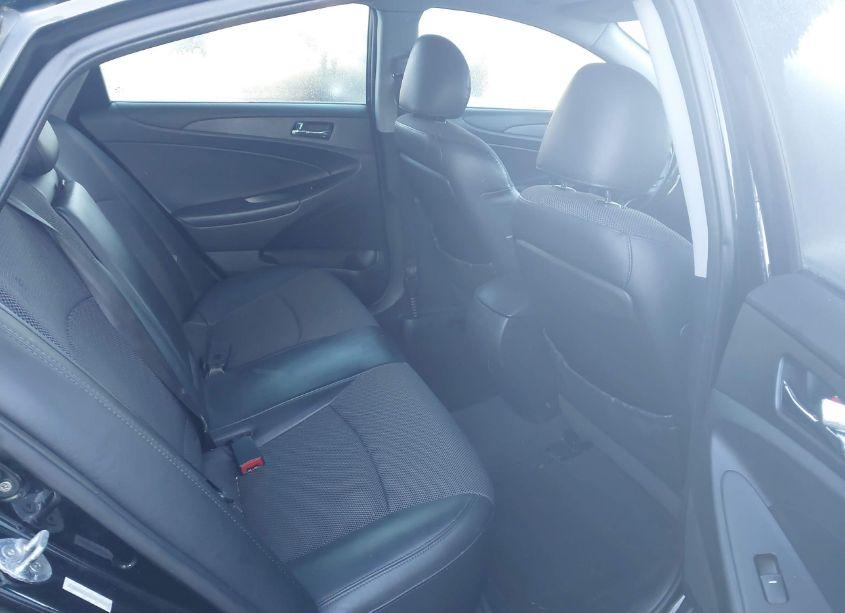 Photo 8 of 2011 Hyundai Sonata SE (VIN 5NPEC4AC8BH142860)