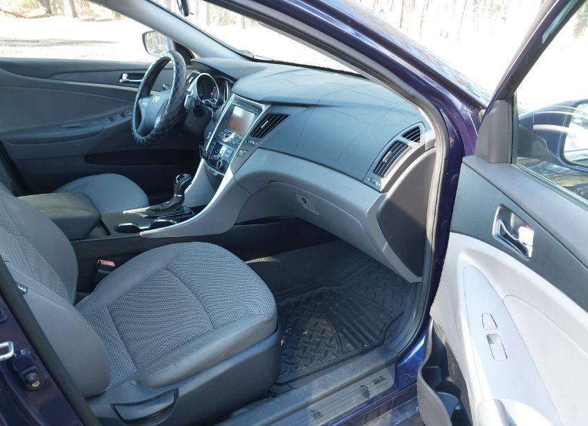 Photo 5 of 2011 Hyundai Sonata SE (VIN 5NPEC4AC8BH163899)