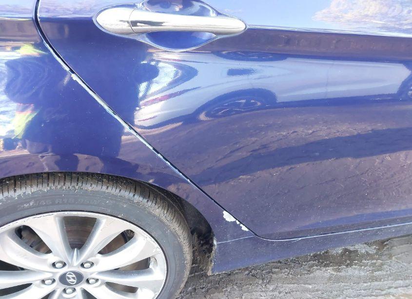 Photo 6 of 2011 Hyundai Sonata SE (VIN 5NPEC4AC8BH163899)