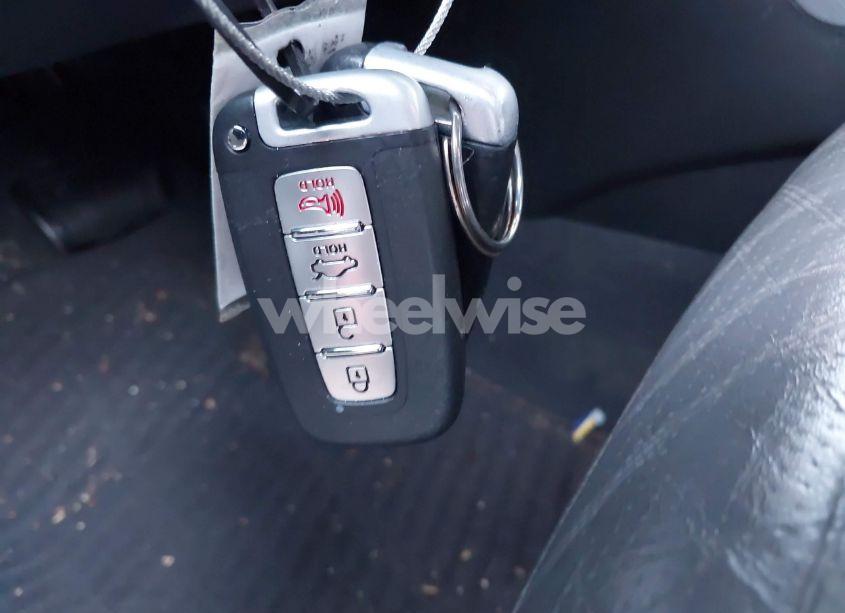 Photo 11 of 2011 Hyundai Sonata LIMITED (VIN 5NPEC4AC8BH189435)