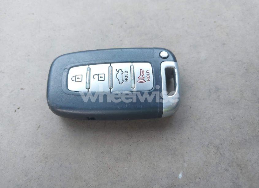 Photo 11 of 2011 Hyundai Sonata SE (VIN 5NPEC4AC8BH197759)