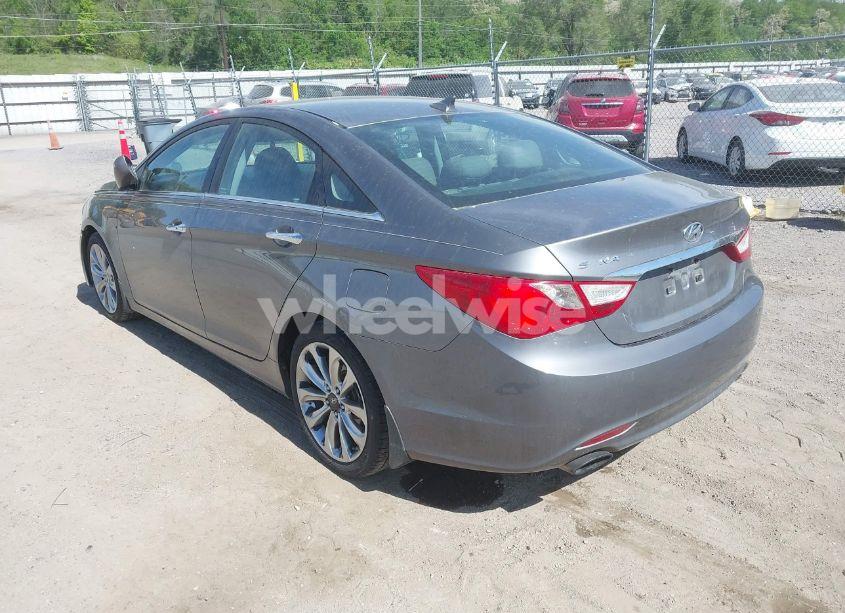 Photo 3 of 2011 Hyundai Sonata SE (VIN 5NPEC4AC8BH197759)