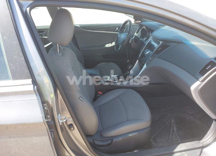 Photo 5 of 2011 Hyundai Sonata SE (VIN 5NPEC4AC8BH197759)