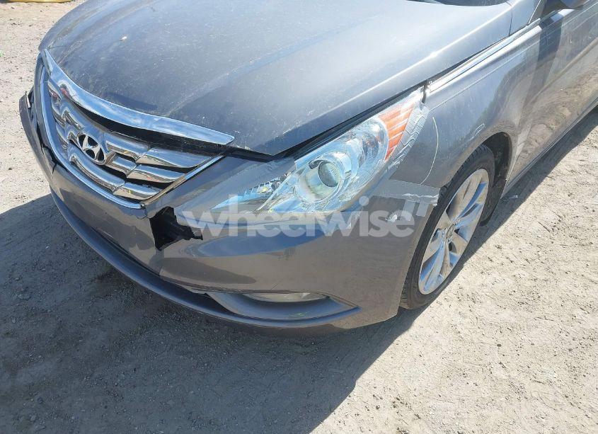 Photo 6 of 2011 Hyundai Sonata SE (VIN 5NPEC4AC8BH197759)