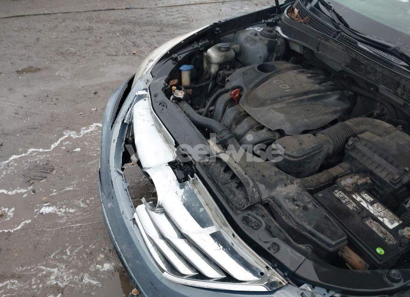 Photo 6 of 2011 Hyundai Sonata SE (VIN 5NPEC4AC8BH243347)