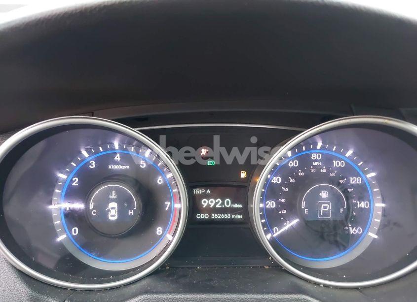 Photo 7 of 2011 Hyundai Sonata SE (VIN 5NPEC4AC8BH243347)