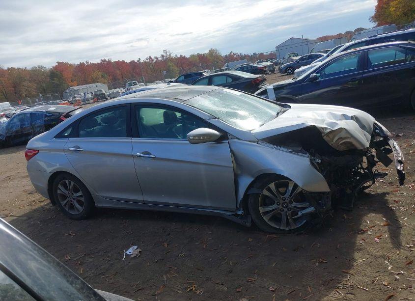 Photo 13 of 2012 Hyundai Sonata LIMITED (VIN 5NPEC4AC8CH342204)