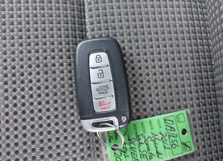 Photo 11 of 2012 Hyundai Sonata SE (VIN 5NPEC4AC8CH386350)