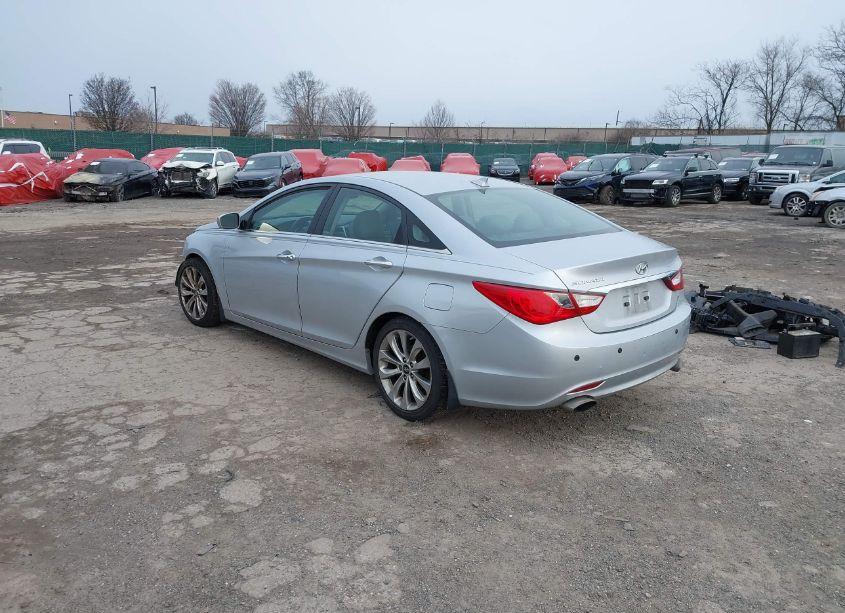 Photo 3 of 2012 Hyundai Sonata SE (VIN 5NPEC4AC8CH386350)