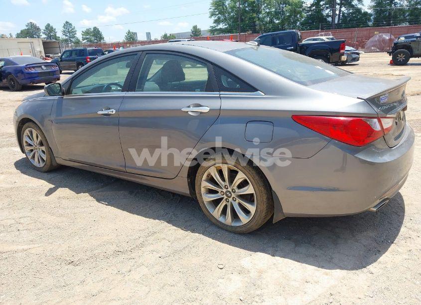 Photo 3 of 2012 Hyundai Sonata SE (VIN 5NPEC4AC8CH418438)