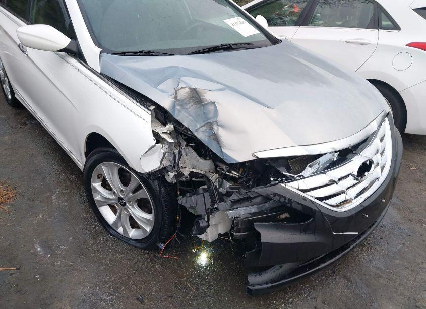 Photo 6 of 2013 Hyundai Sonata LIMITED (VIN 5NPEC4AC8DH561679)