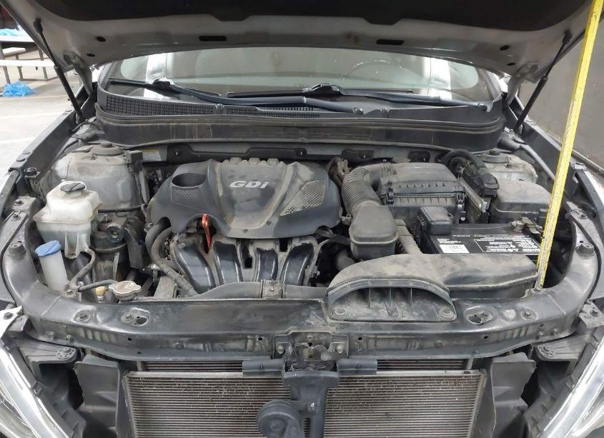 Photo 10 of 2013 Hyundai Sonata SE (VIN 5NPEC4AC8DH586291)