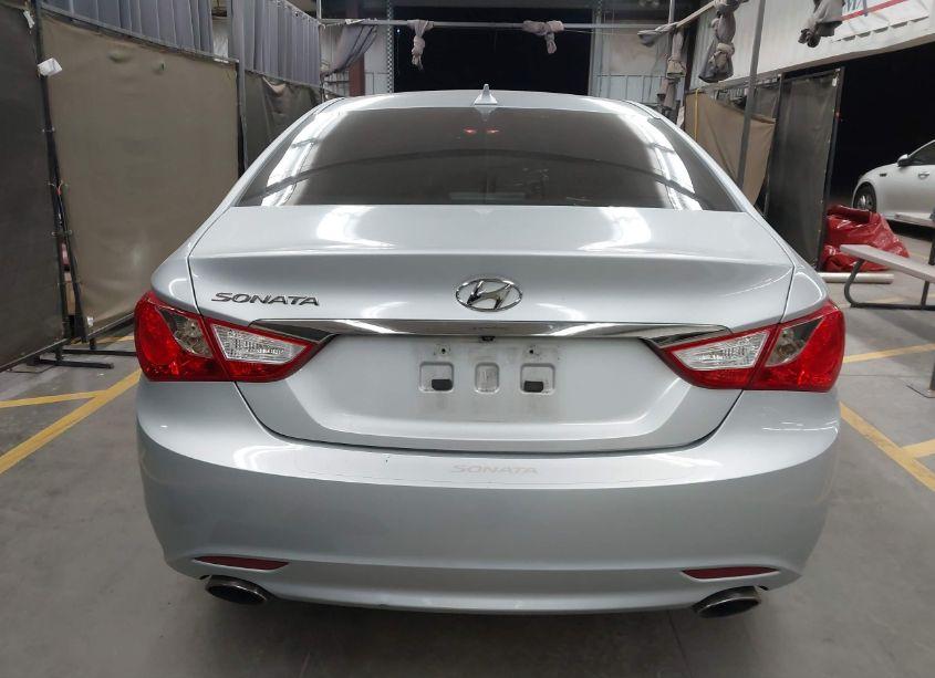 Photo 16 of 2013 Hyundai Sonata SE (VIN 5NPEC4AC8DH586291)