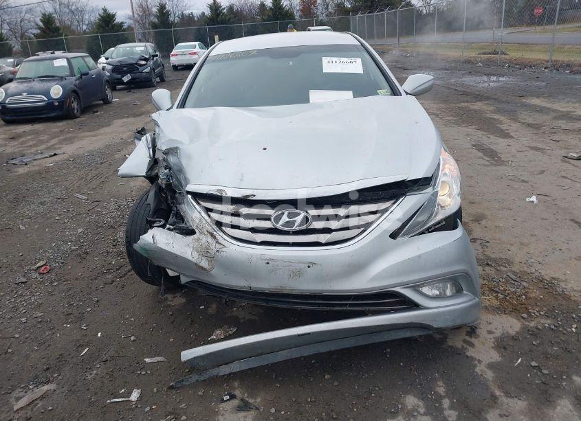 Photo 12 of 2013 Hyundai Sonata SE (VIN 5NPEC4AC8DH611657)