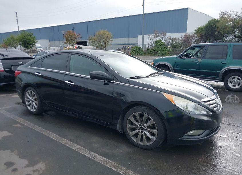 2013 Hyundai Sonata SE (VIN 5NPEC4AC8DH621394) main photo