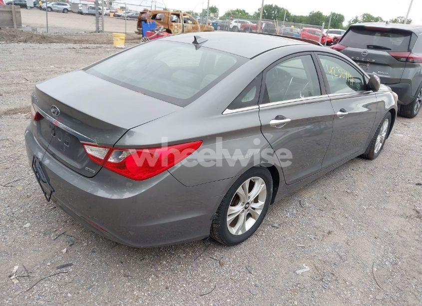 Photo 4 of 2013 Hyundai Sonata LIMITED (VIN 5NPEC4AC8DH632069)