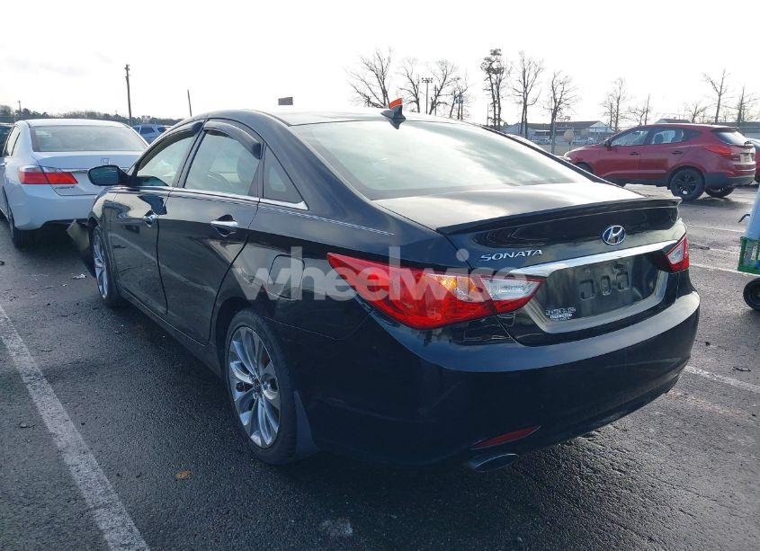 Photo 3 of 2013 Hyundai Sonata SE (VIN 5NPEC4AC8DH634601)