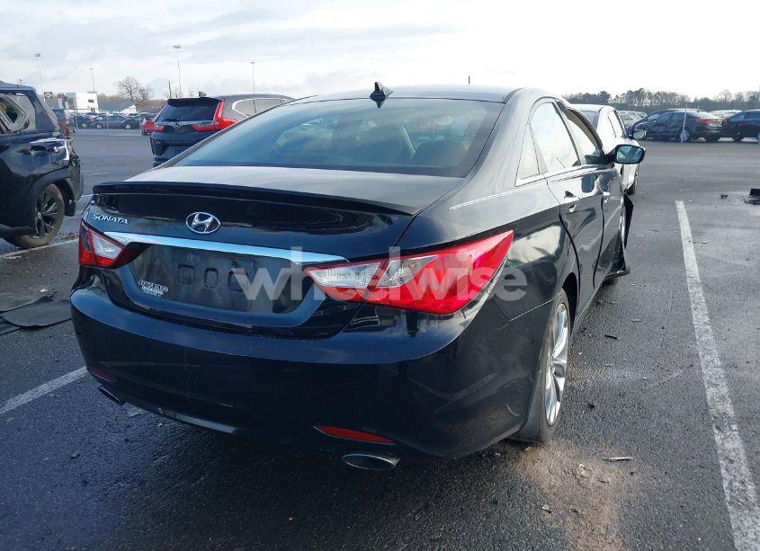Photo 4 of 2013 Hyundai Sonata SE (VIN 5NPEC4AC8DH634601)
