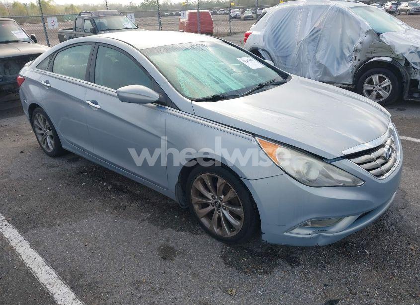 2013 Hyundai Sonata SE (VIN 5NPEC4AC8DH645324) main photo
