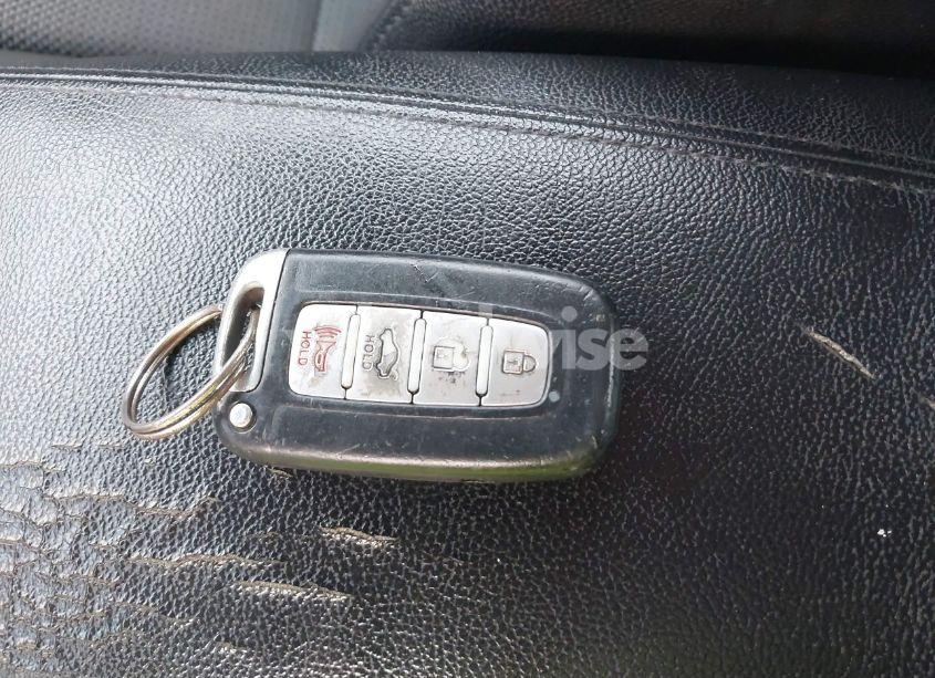 Photo 11 of 2013 Hyundai Sonata SE (VIN 5NPEC4AC8DH645324)