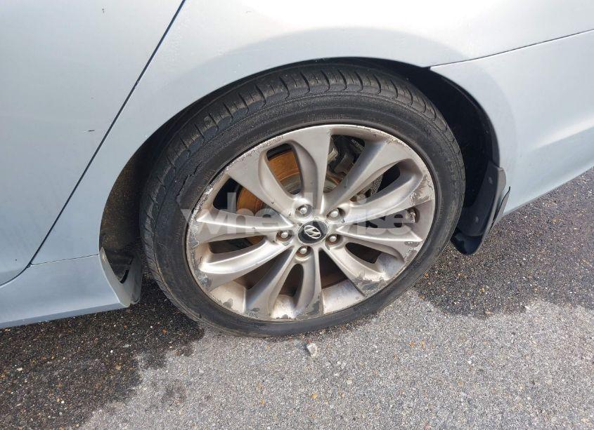 Photo 12 of 2013 Hyundai Sonata SE (VIN 5NPEC4AC8DH645324)