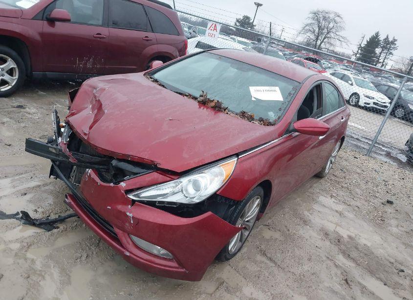 Photo 2 of 2013 Hyundai Sonata SE (VIN 5NPEC4AC8DH674757)